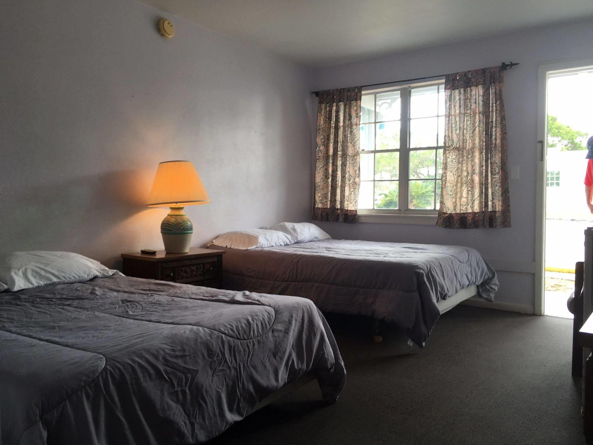 Cedar Inn Cedar Key Ngoại thất bức ảnh