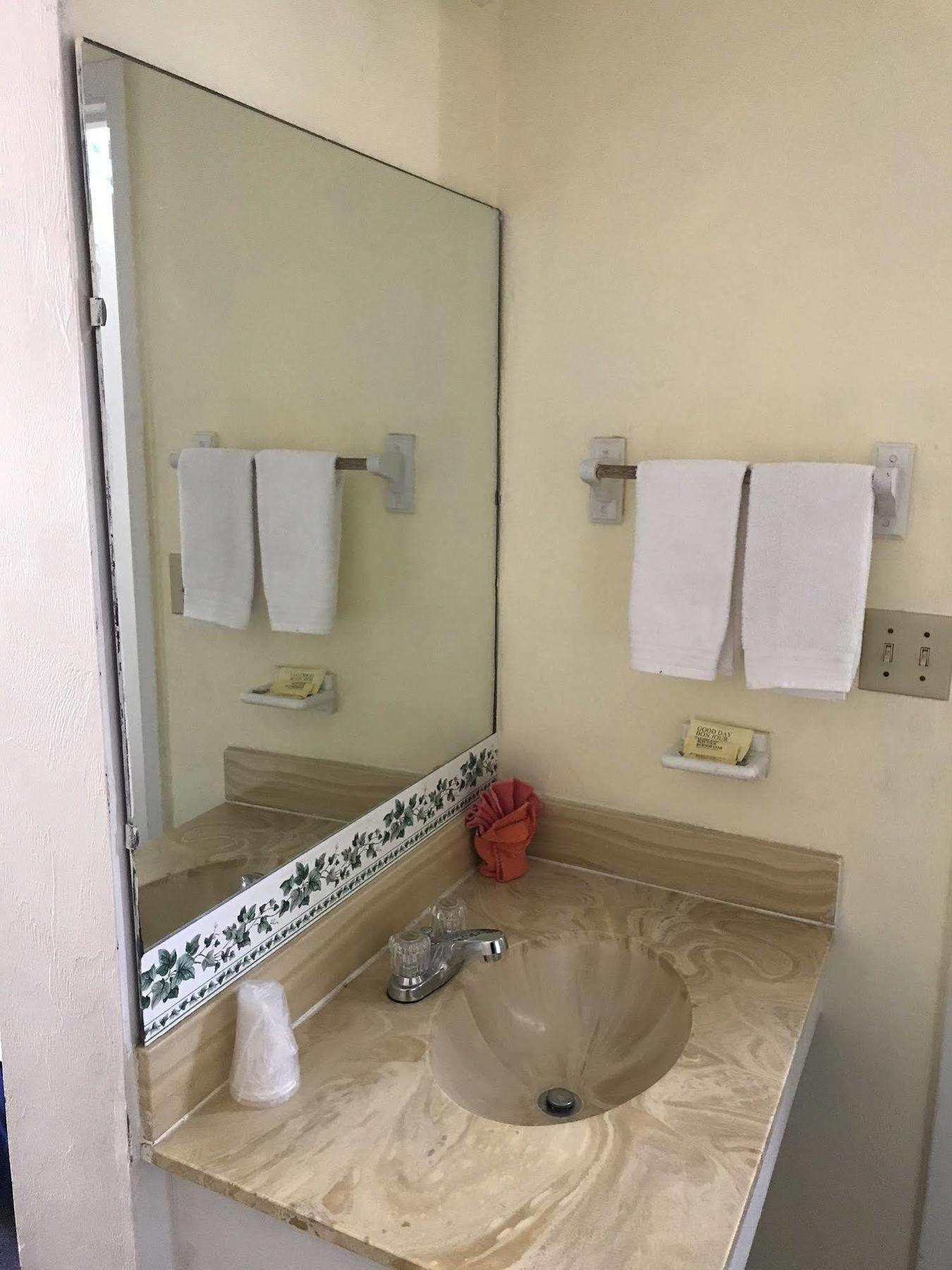 Cedar Inn Cedar Key Ngoại thất bức ảnh