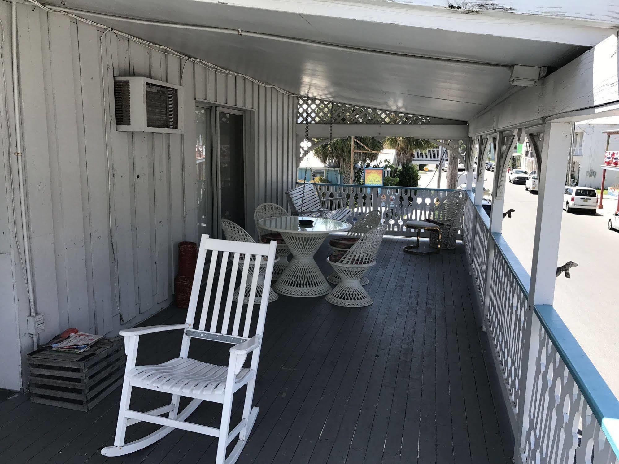 Cedar Inn Cedar Key Ngoại thất bức ảnh
